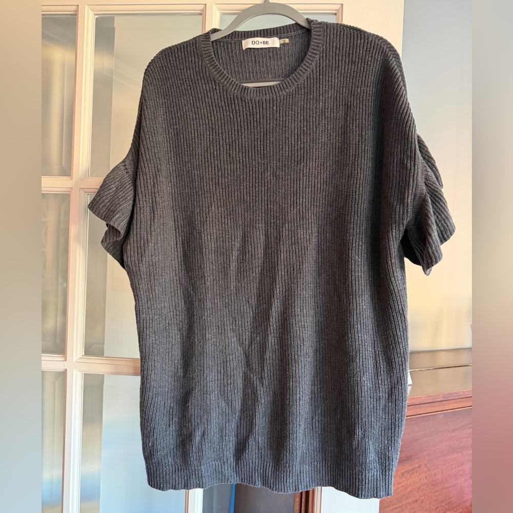 DO+BE Charcoal Ribbed Short-Sleeve Top